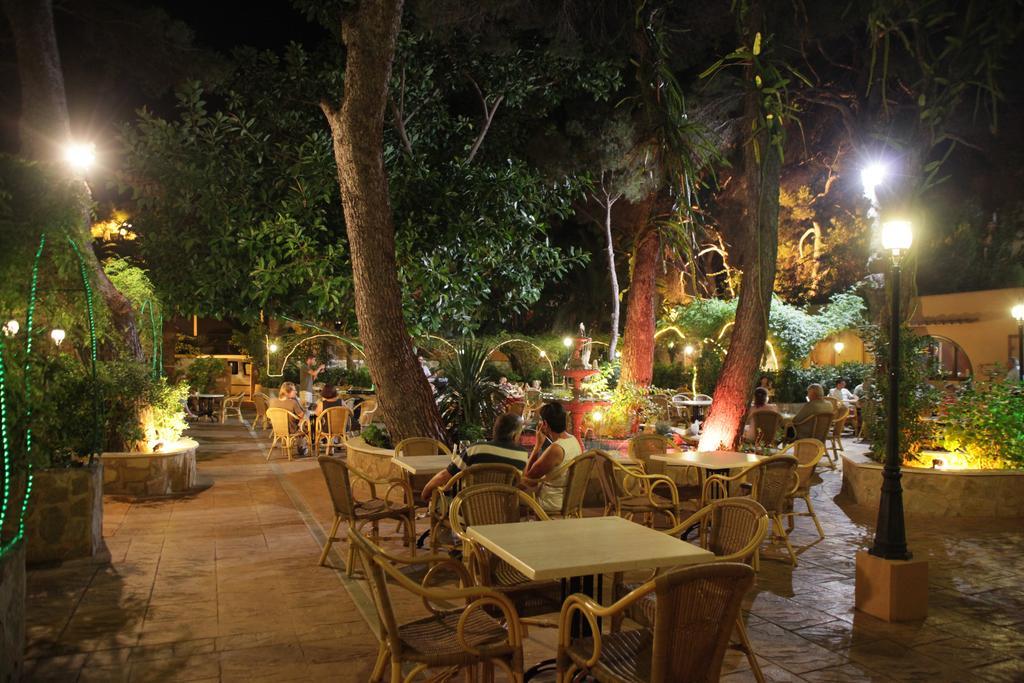 Hotel Baviera Cala Ratjada  Extérieur photo