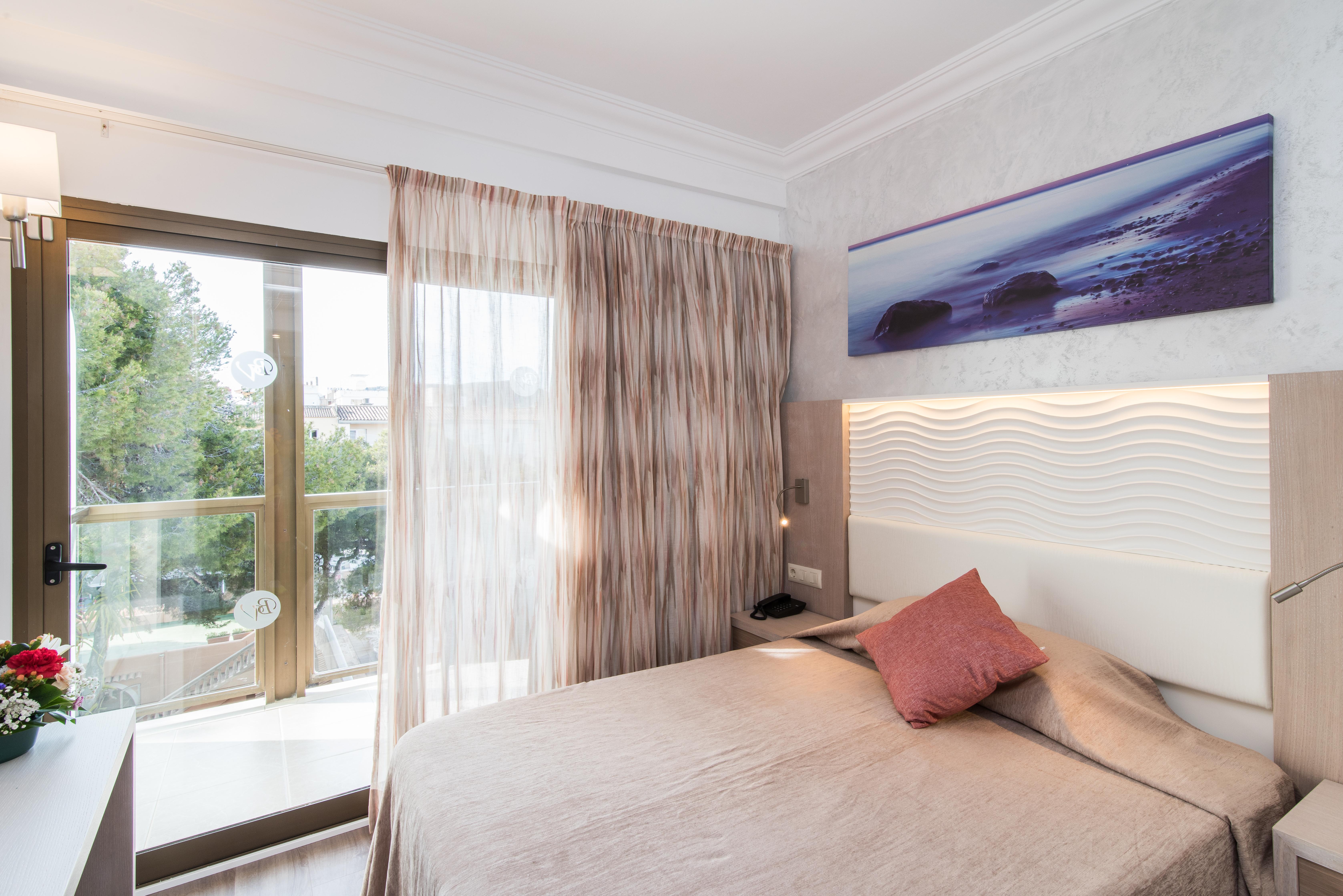 Hotel Baviera Cala Ratjada  Extérieur photo