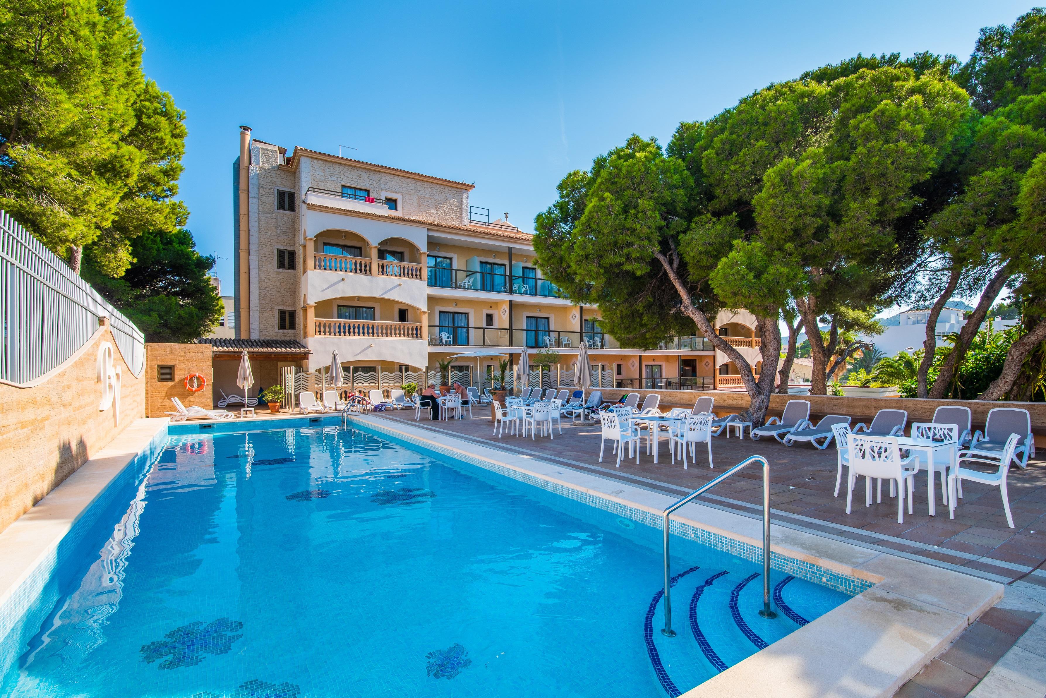 Hotel Baviera Cala Ratjada  Extérieur photo