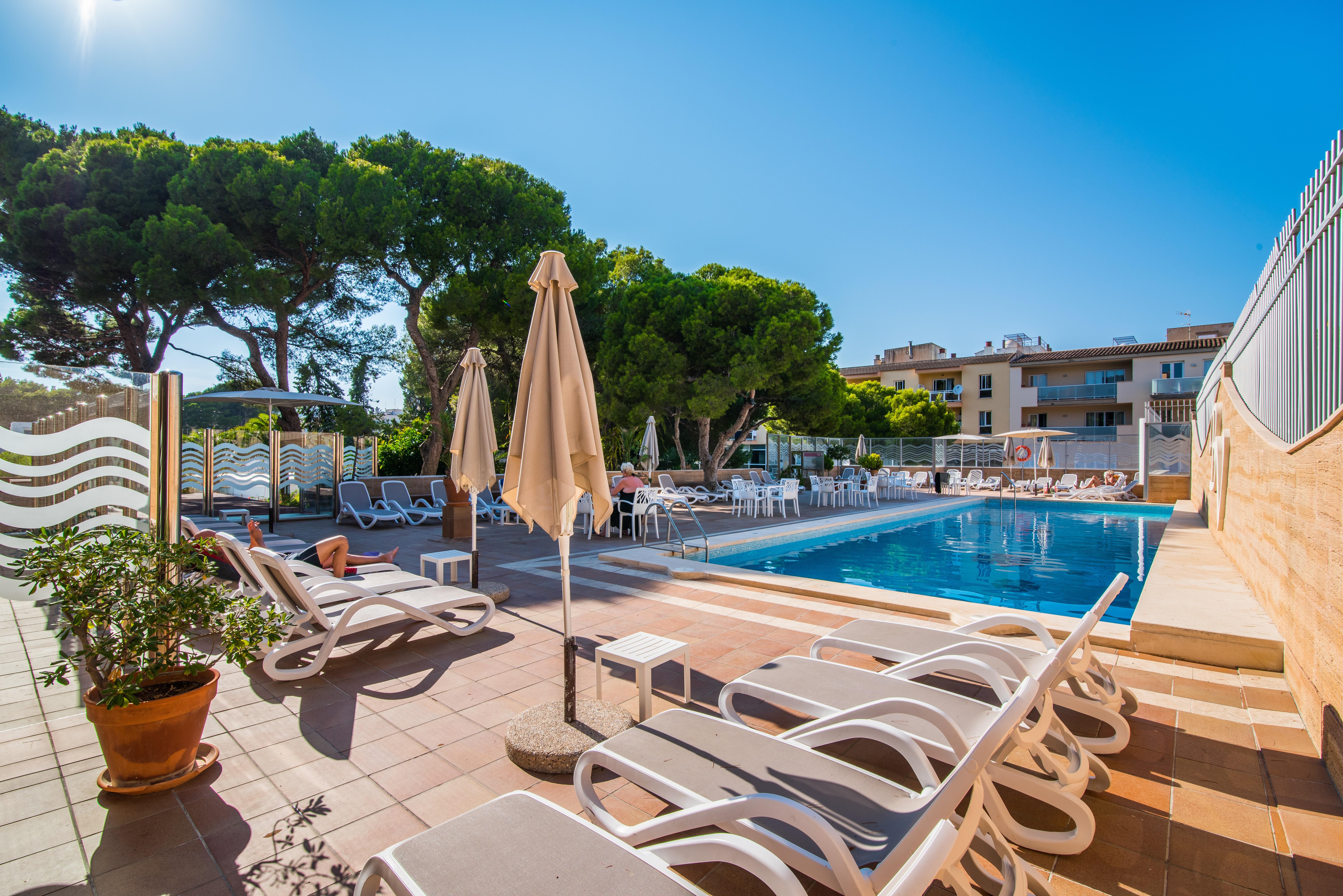 Hotel Baviera Cala Ratjada  Extérieur photo