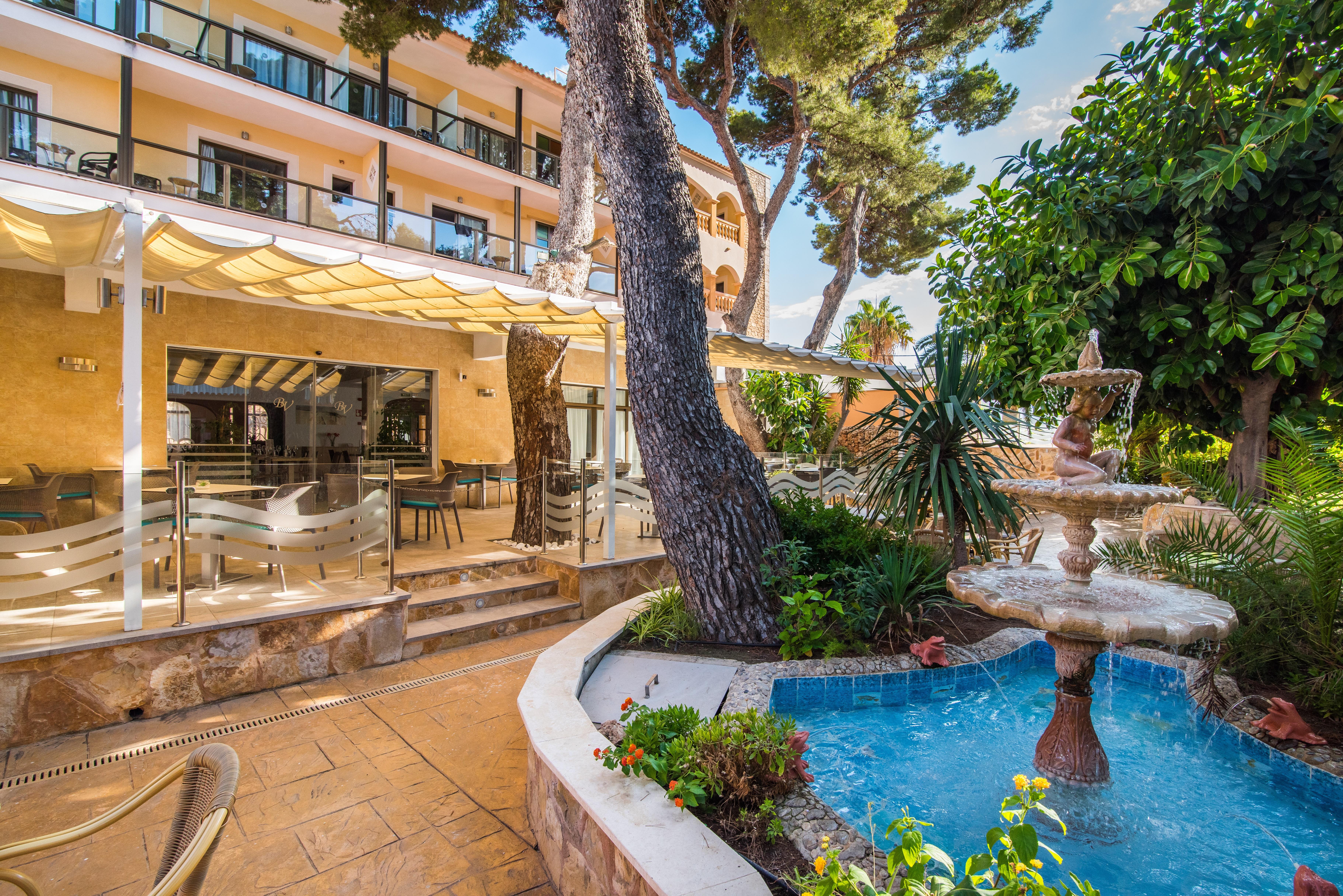 Hotel Baviera Cala Ratjada  Extérieur photo